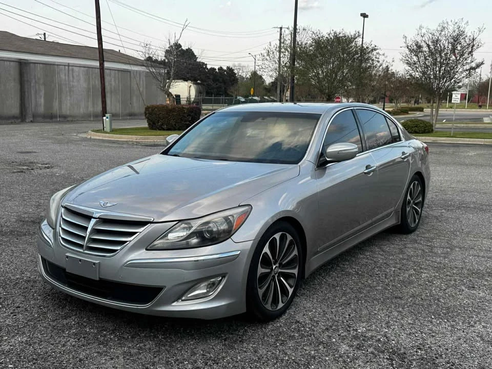 2012 Hyundai Genesis - Image 3 of 18