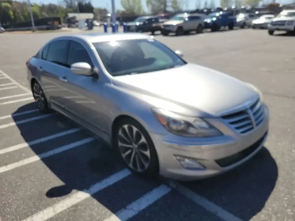 2012 Hyundai Genesis - Image 2 of 14