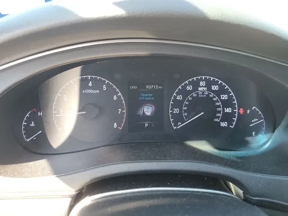 2012 Hyundai Genesis - Image 8 of 14