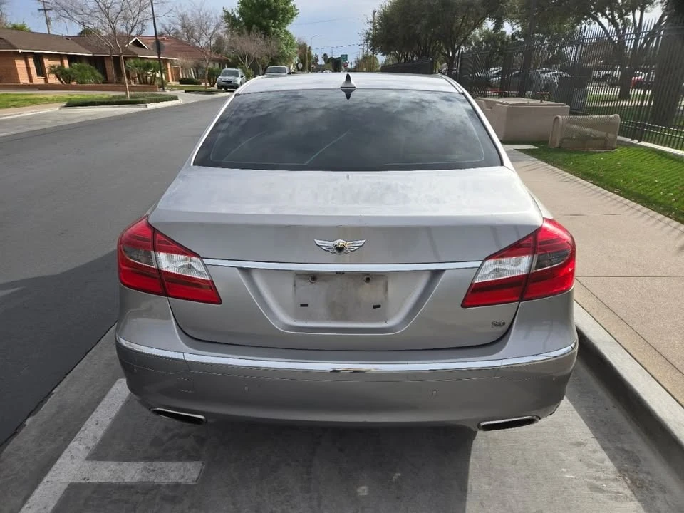 2012 Hyundai Genesis - Image 6 of 16