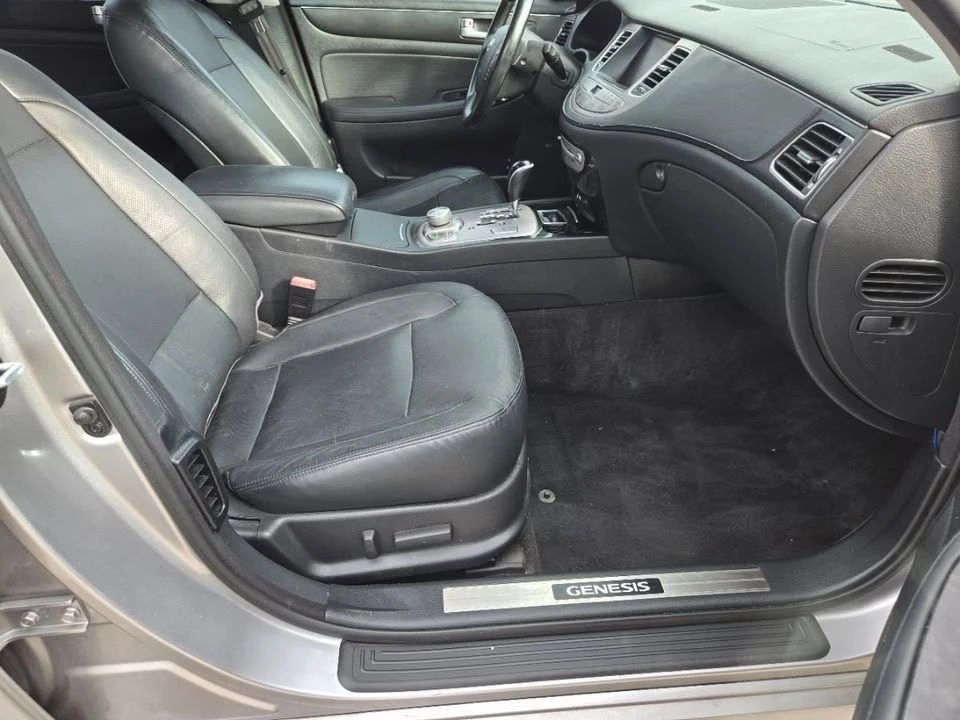 2012 Hyundai Genesis - Image 14 of 16
