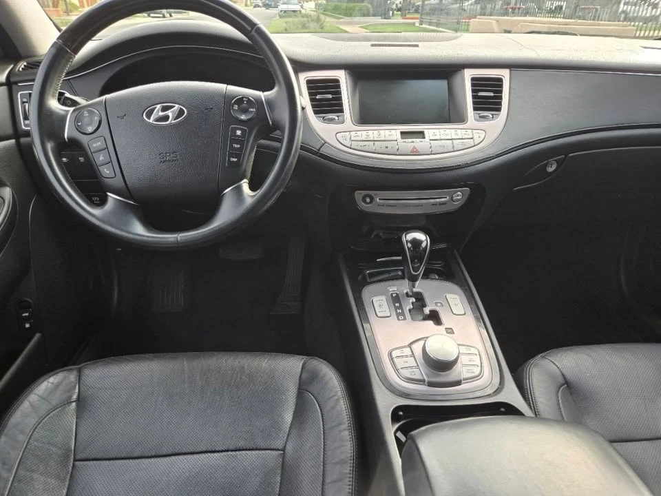 2012 Hyundai Genesis - Image 12 of 16