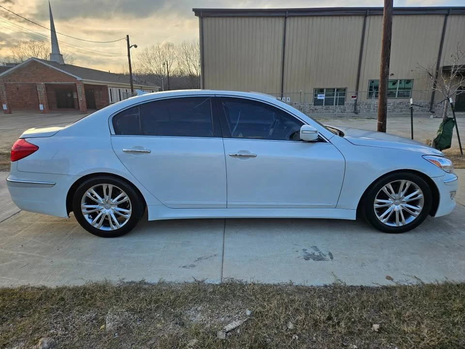 2012 Hyundai Genesis - Image 20 of 20