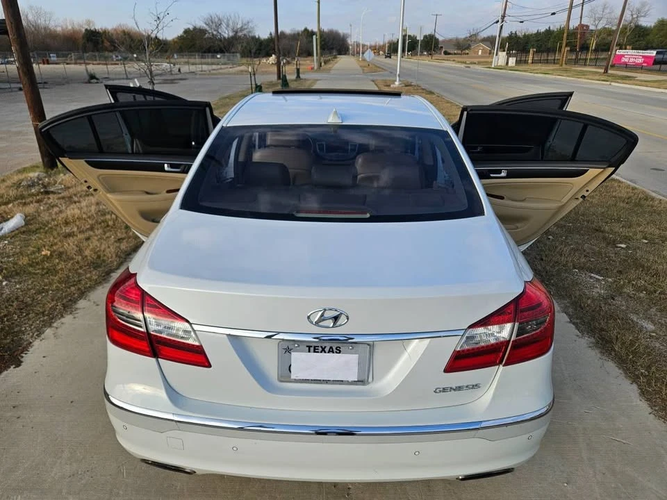 2012 Hyundai Genesis - Image 6 of 20