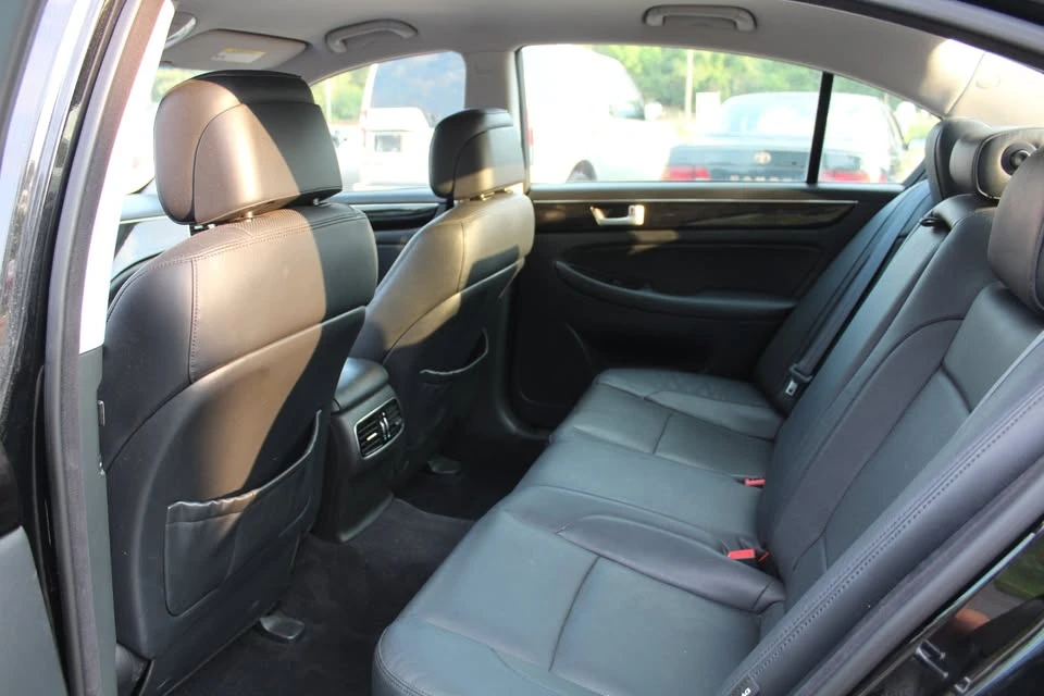 2012 Hyundai Genesis - Image 11 of 15