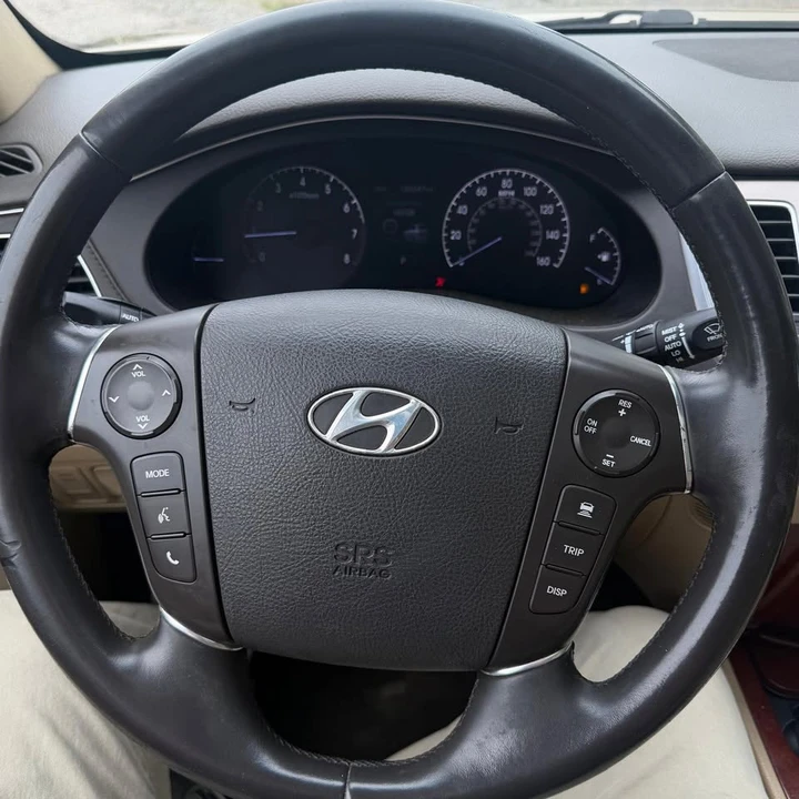 2012 Hyundai Genesis - Image 14 of 16