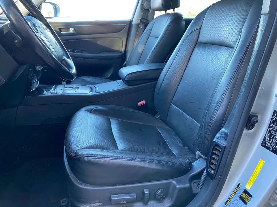 2012 Hyundai Genesis - Image 16 of 19