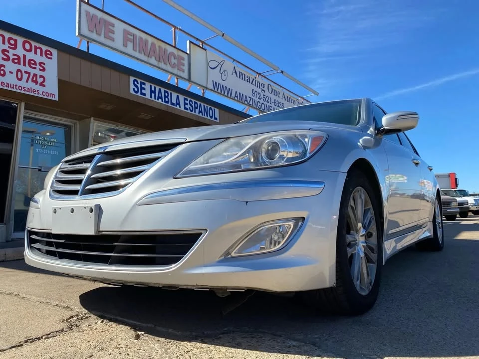 2012 Hyundai Genesis - Image 2 of 19