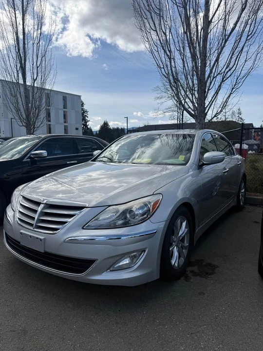 2012 Hyundai Genesis - Image 3 of 8