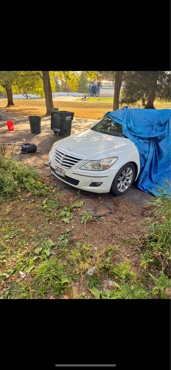 2012 Hyundai Genesis - Image 5 of 5