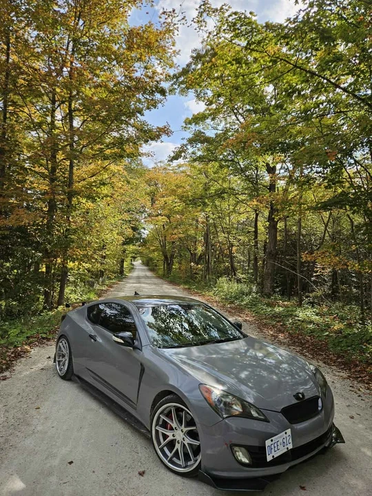 2012 Hyundai Genesis Coupe - Image 2 of 2