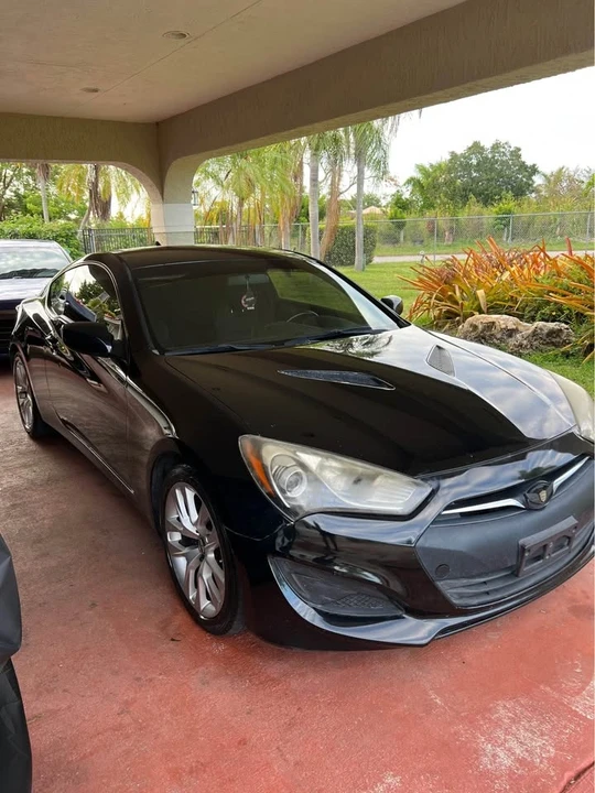 2012 Hyundai Genesis Coupe - Image 3 of 7