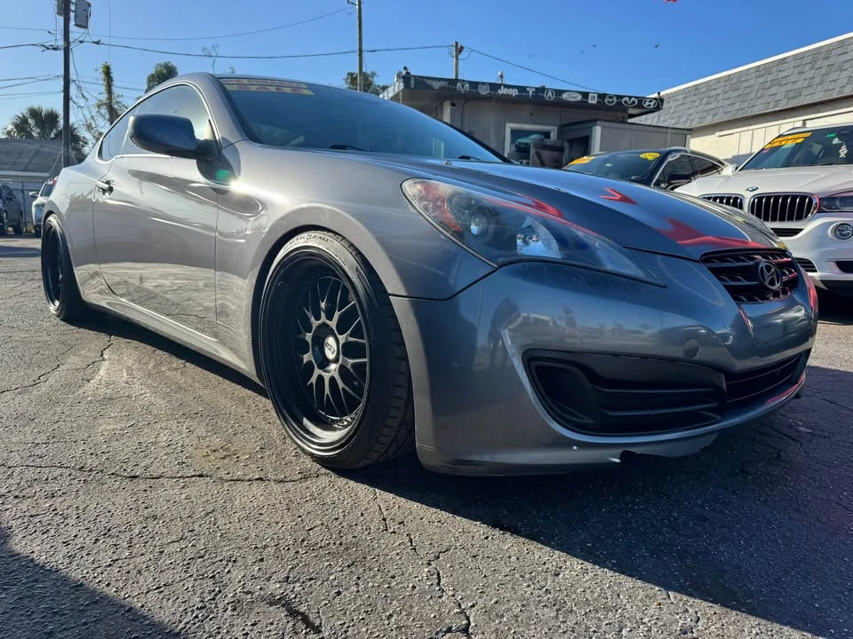 2012 Hyundai Genesis Coupe - Image 3 of 10