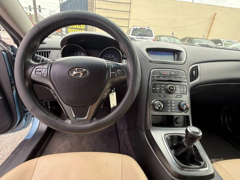2012 Hyundai Genesis Coupe - Image 12 of 20