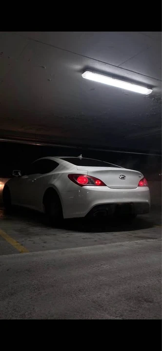 2012 Hyundai Genesis Coupe - Image 6 of 6