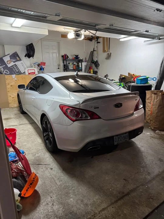 2012 Hyundai Genesis Coupe - Image 2 of 4