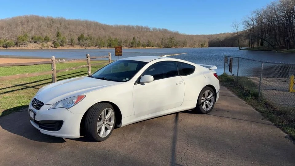 2012 Hyundai Genesis Coupe - Image 4 of 13