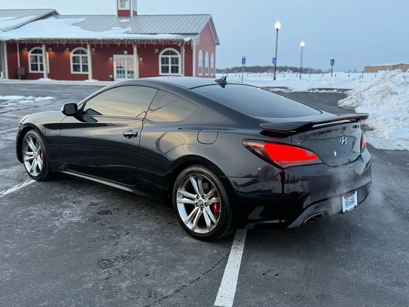 2012 Hyundai Genesis Coupe - Image 7 of 10
