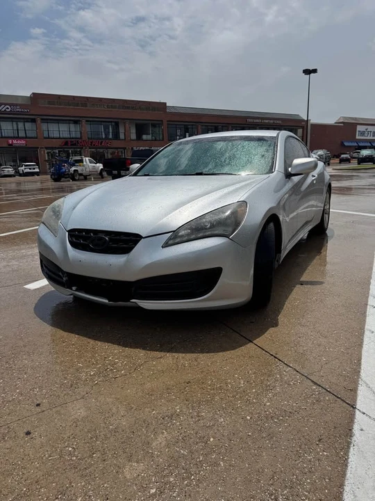 2012 Hyundai Genesis Coupe - Image 6 of 13