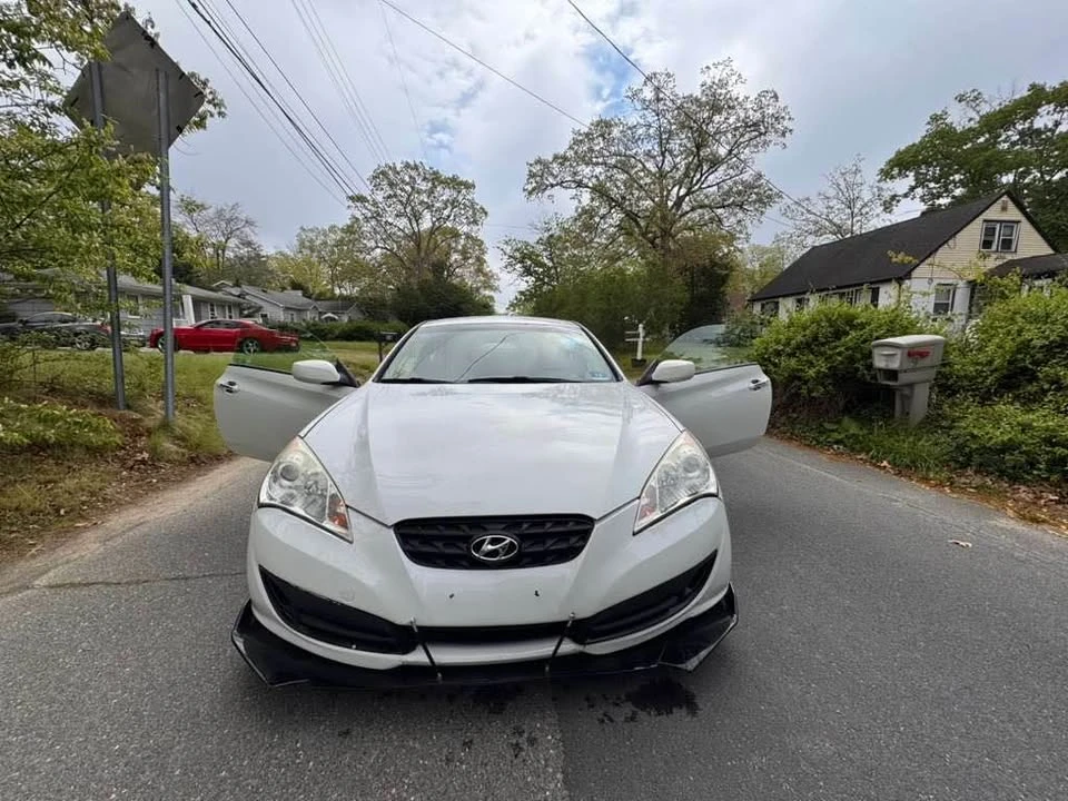 2012 Hyundai Genesis Coupe - Image 7 of 18