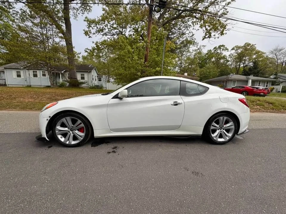 2012 Hyundai Genesis Coupe - Image 3 of 18