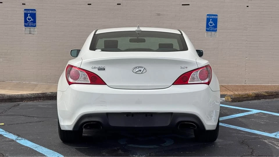 2012 Hyundai Genesis Coupe - Image 5 of 19