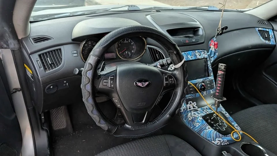 2012 Hyundai Genesis Coupe - Image 7 of 11