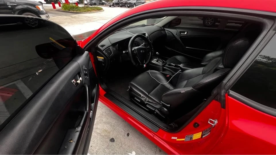 2012 Hyundai Genesis Coupe - Image 5 of 5