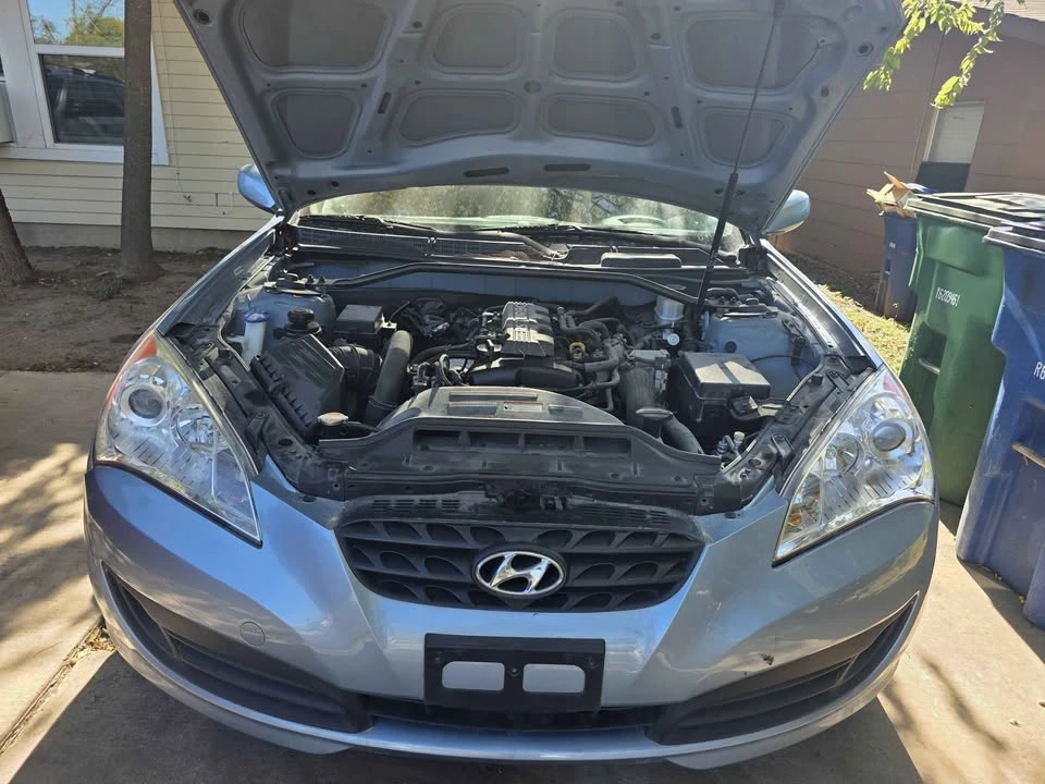 2012 Hyundai Genesis Coupe - Image 7 of 8