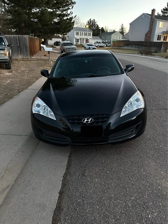 2012 Hyundai Genesis Coupe - Image 4 of 14