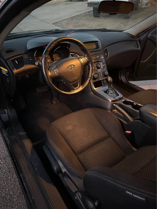 2012 Hyundai Genesis Coupe - Image 11 of 14