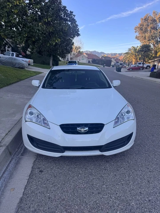 2012 Hyundai Genesis Coupe - Image 2 of 12