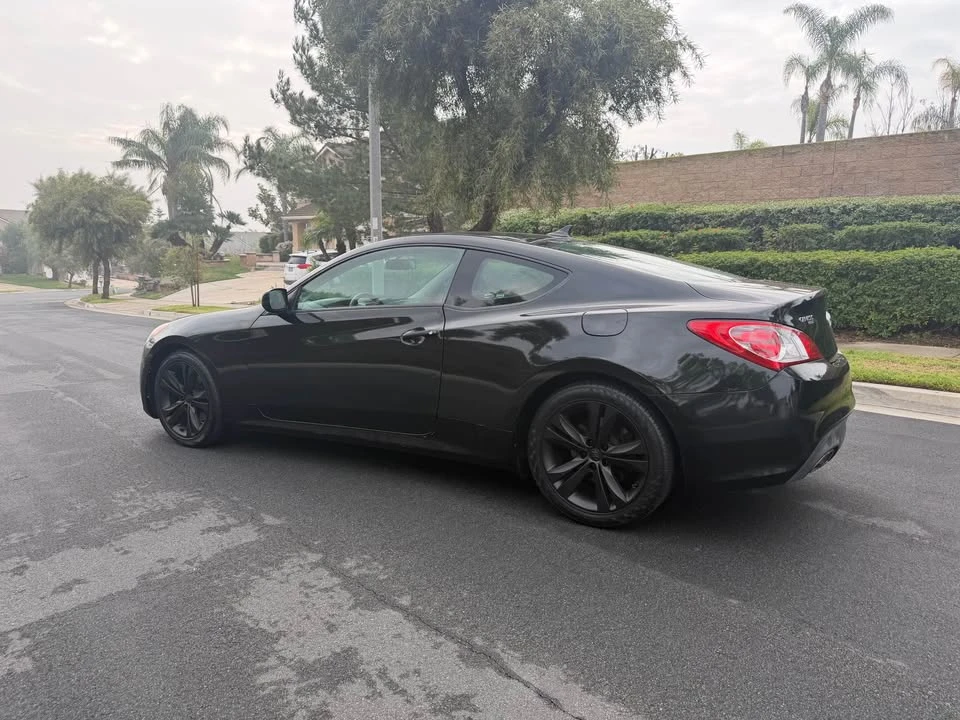 2012 Hyundai Genesis Coupe - Image 3 of 13