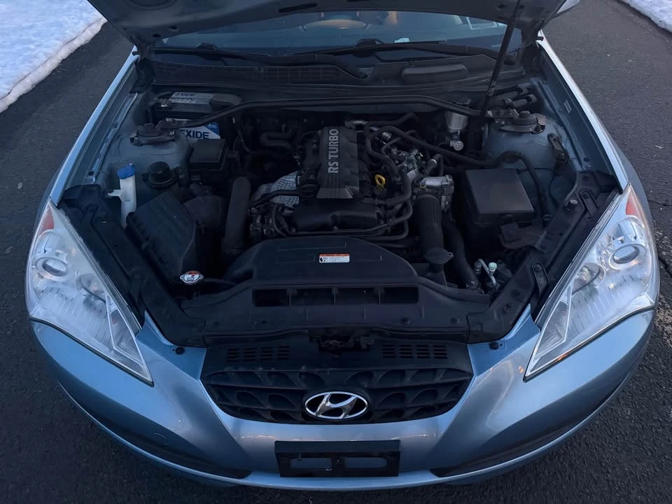 2012 Hyundai Genesis Coupe - Image 14 of 16