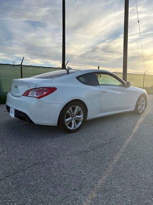 2012 Hyundai Genesis Coupe - Image 3 of 6