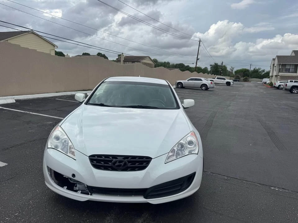 2012 Hyundai Genesis Coupe - Image 2 of 15