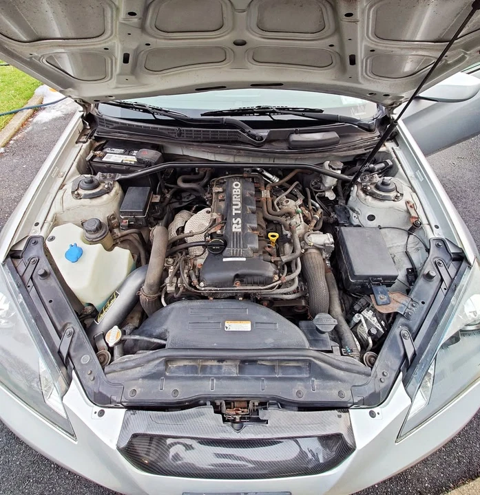 2012 Hyundai Genesis Coupe - Image 9 of 15