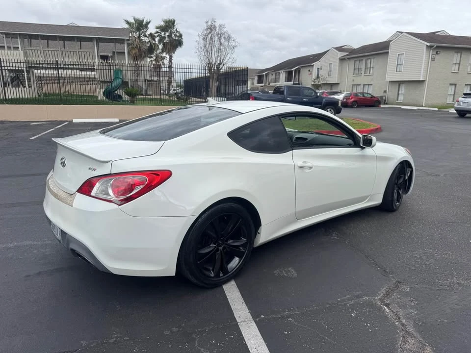 2012 Hyundai Genesis Coupe - Image 9 of 14