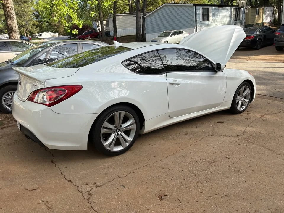 2012 Hyundai Genesis Coupe - Image 4 of 8