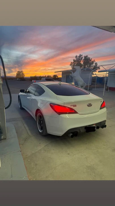 2012 Hyundai Genesis Coupe - Image 2 of 3