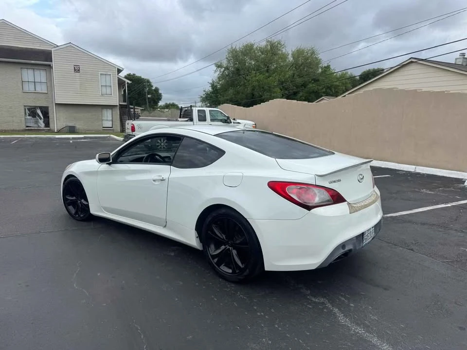 2012 Hyundai Genesis Coupe - Image 4 of 14