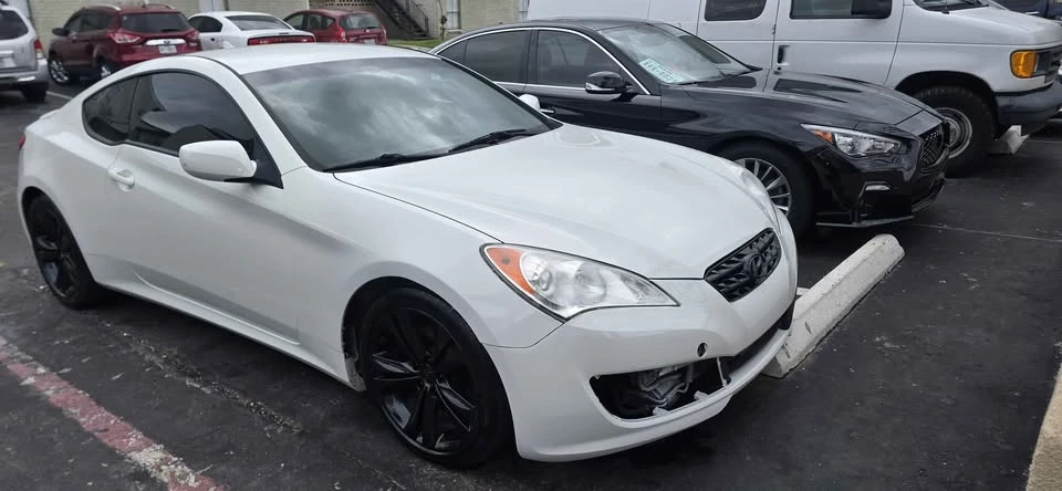 2012 Hyundai Genesis Coupe - Image 14 of 14