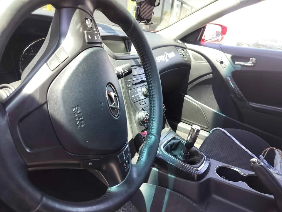 2012 Hyundai Genesis Coupe - Image 5 of 7