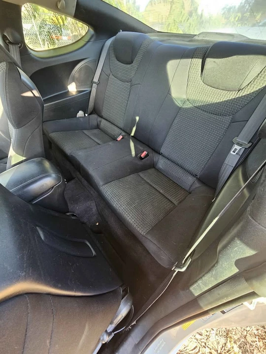 2012 Hyundai Genesis Coupe - Image 6 of 12