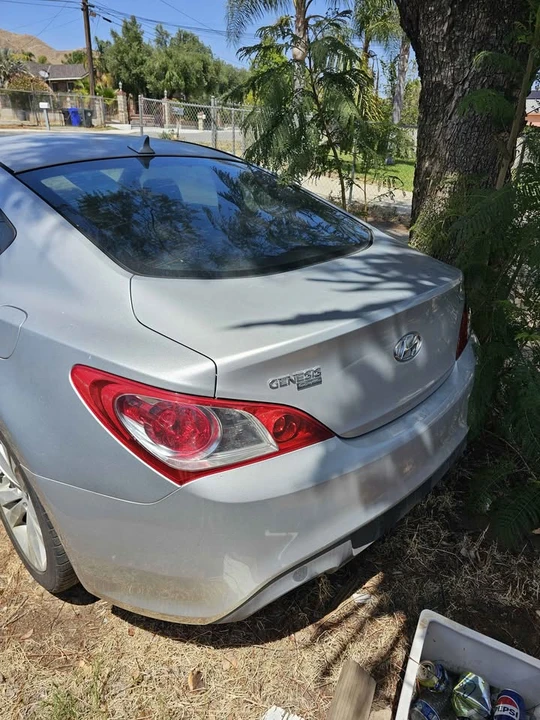 2012 Hyundai Genesis Coupe - Image 10 of 12