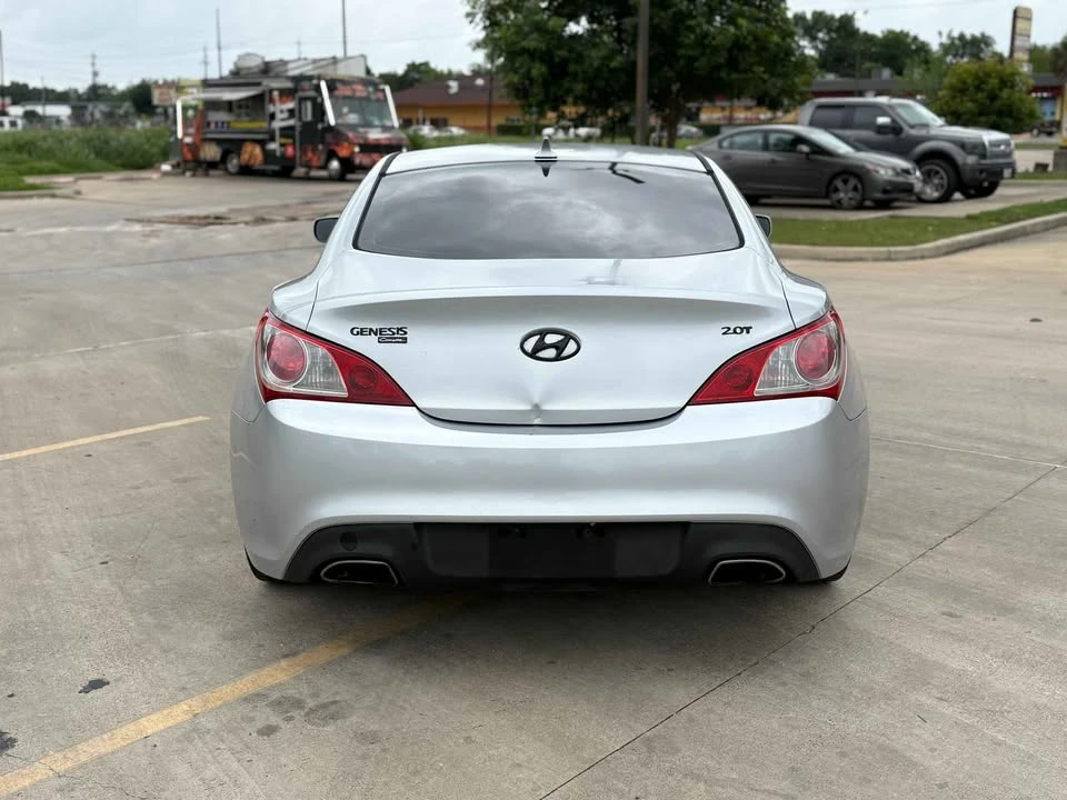 2012 Hyundai Genesis Coupe - Image 8 of 11