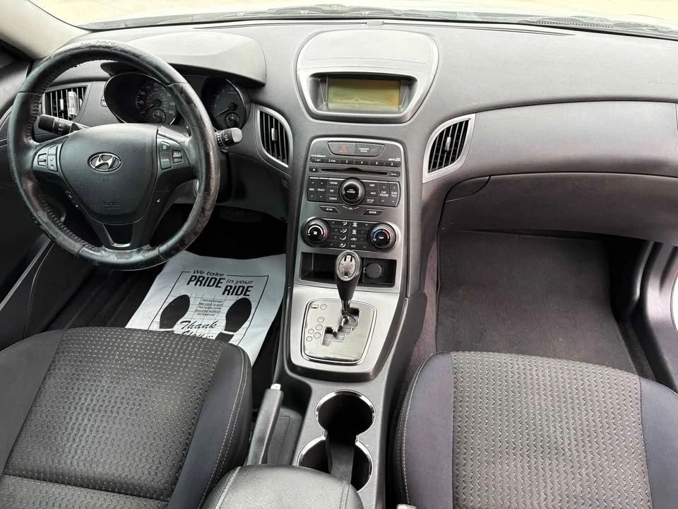 2012 Hyundai Genesis Coupe - Image 9 of 11