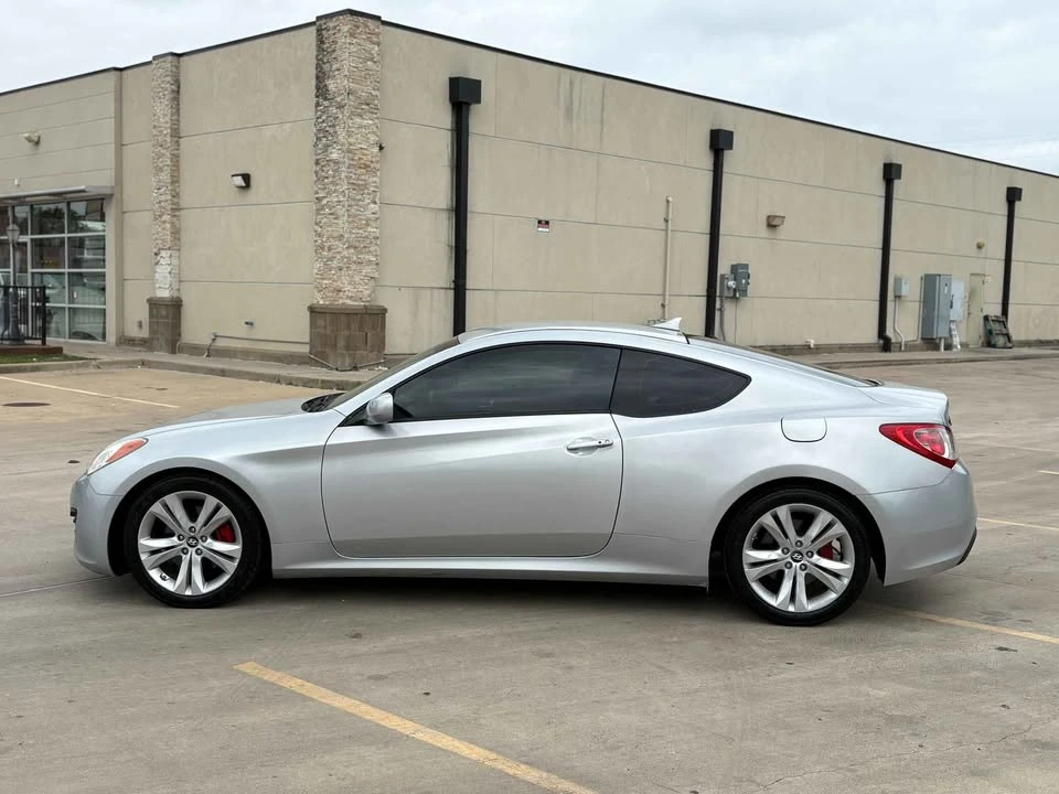 2012 Hyundai Genesis Coupe - Image 6 of 11