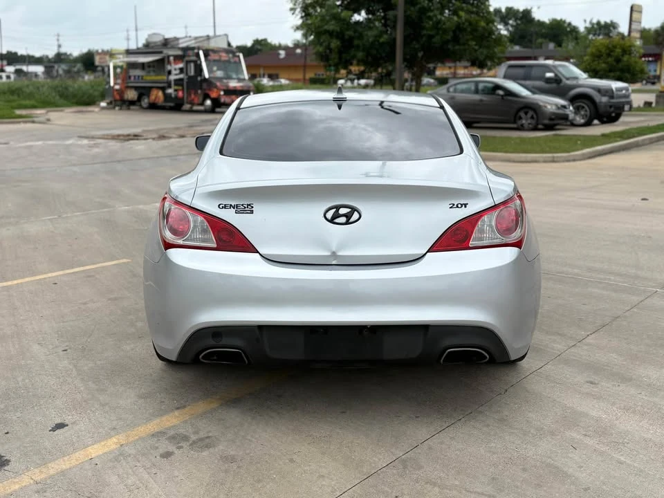 2012 Hyundai Genesis Coupe - Image 3 of 11