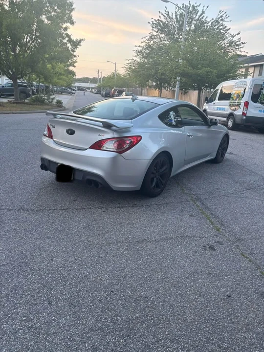2012 Hyundai Genesis Coupe - Image 3 of 10